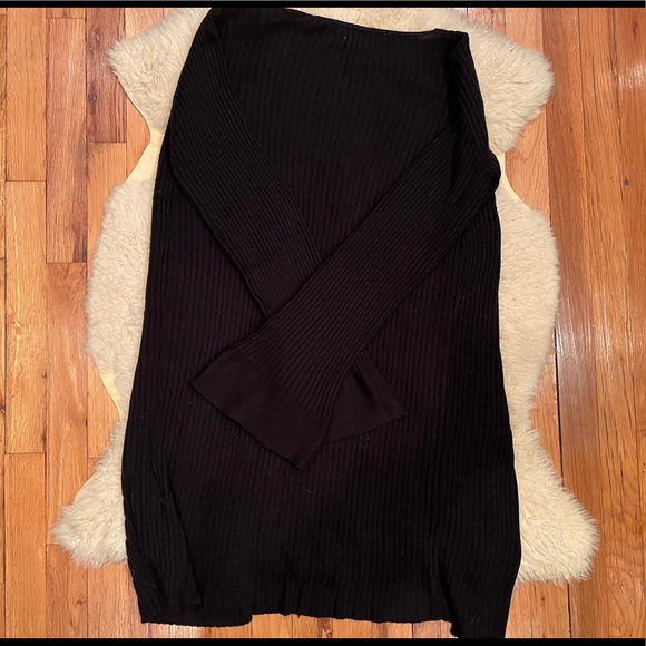 Pre-Loved Stylish Black Ribbed Cardigan - Picture 2 of 2